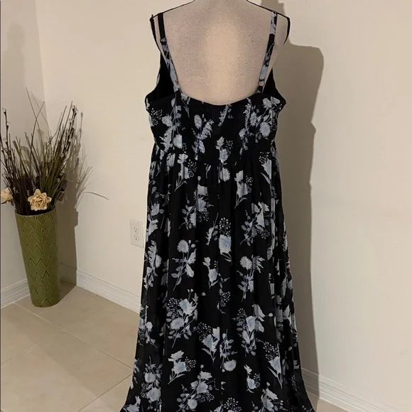 $125 Torrid chiffon pleated dress sz 2 2X 1760 - Picture 5 of 7